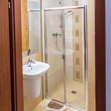 Apartament Z Ogrodkiem W Parku Zdrojowym Swinoujscie Exterior photo